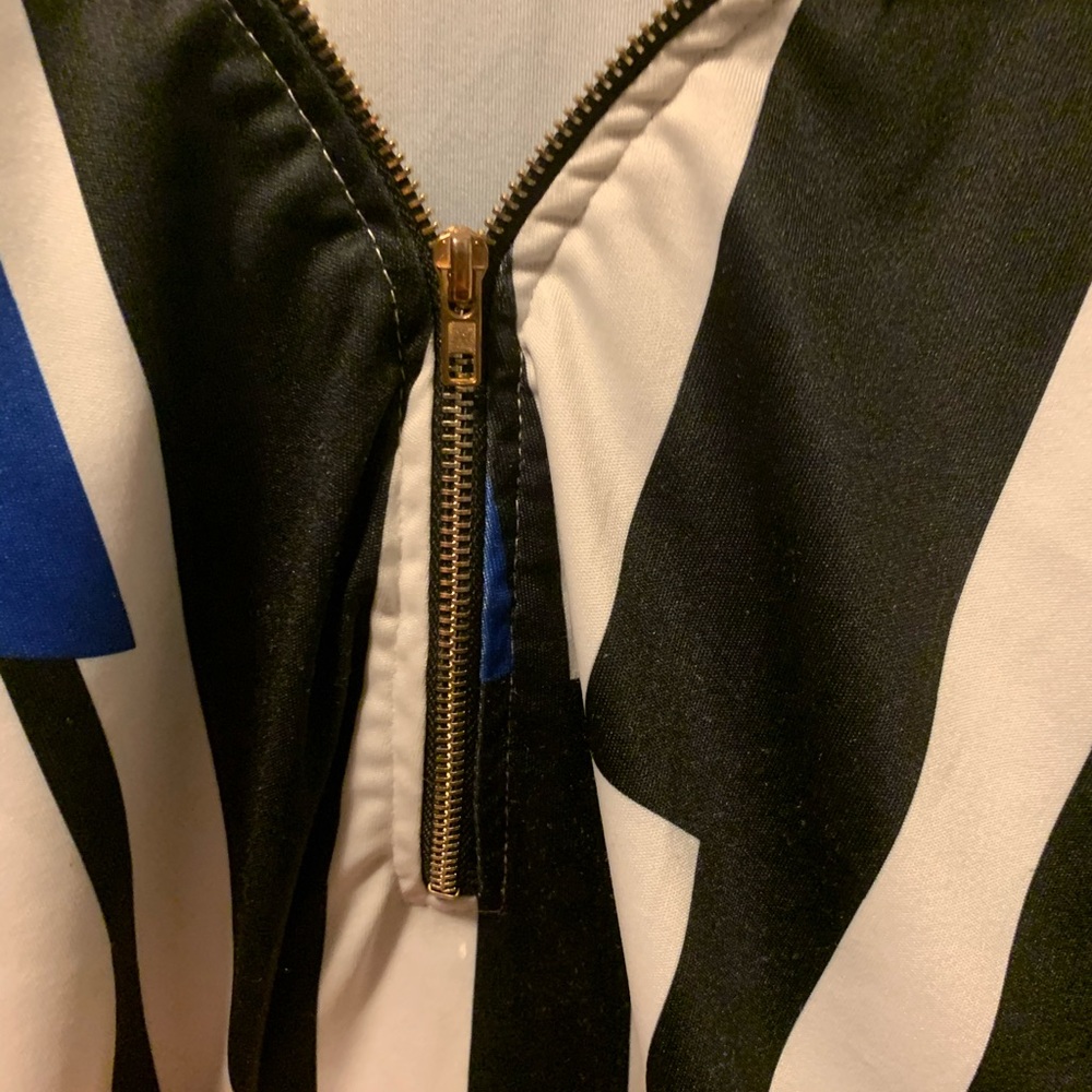 Blouse - Picture 2 of 2
